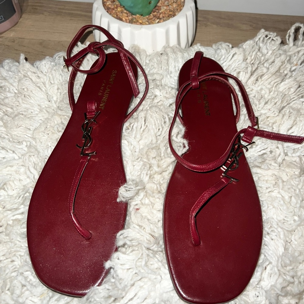 ❌SOLD❌YSL sandals